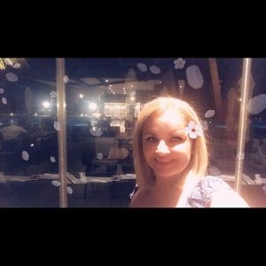 Meet your Posher, Samira